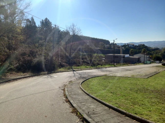 Terreno para Venda em Pombeiro de Ribavizela Foto 8