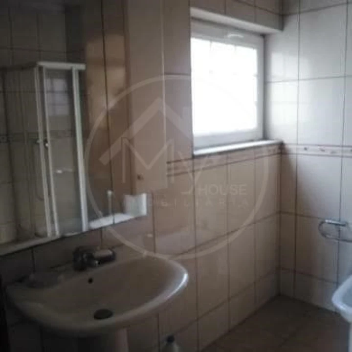 Moradia T4 para Venda em Vila Pouca de Aguiar Foto 9