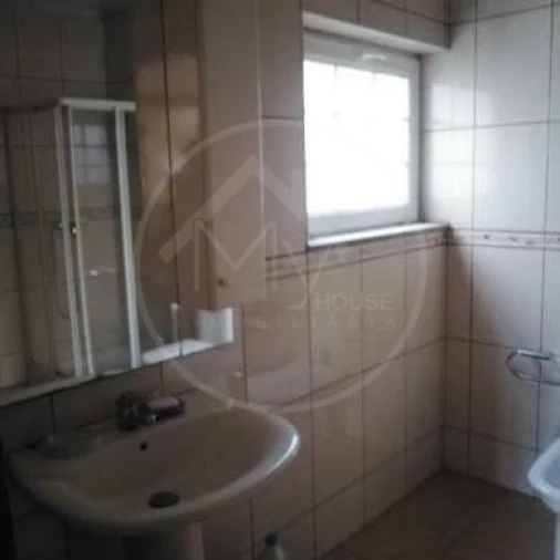 Moradia T4 para Venda em Vila Pouca de Aguiar Foto 9