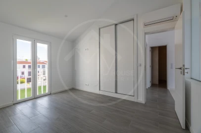 Apartamento T3 para Venda em Quarteira
