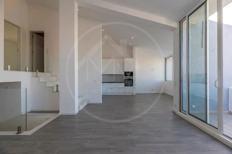 Apartamento T3 para Venda em Quarteira Foto 5