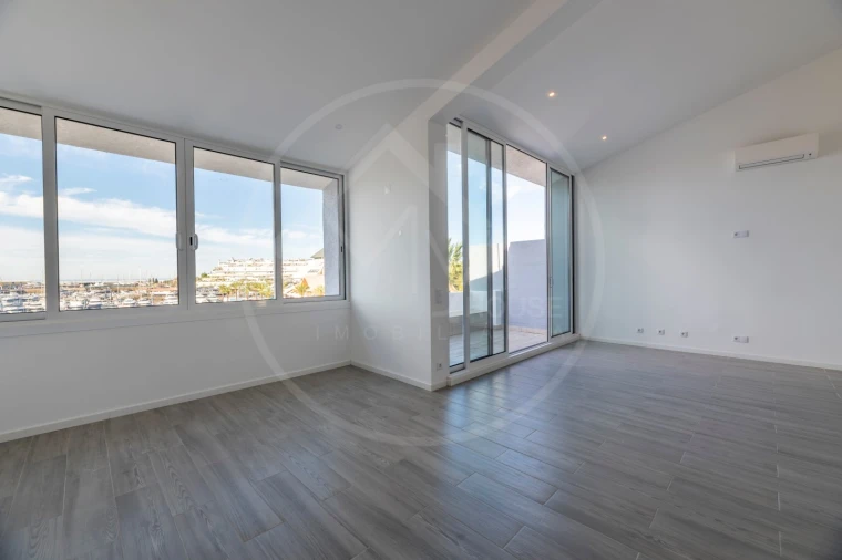 Apartamento T3 para Venda em Quarteira Foto 7