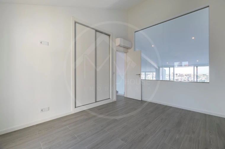Apartamento T3 para Venda em Quarteira Foto 14