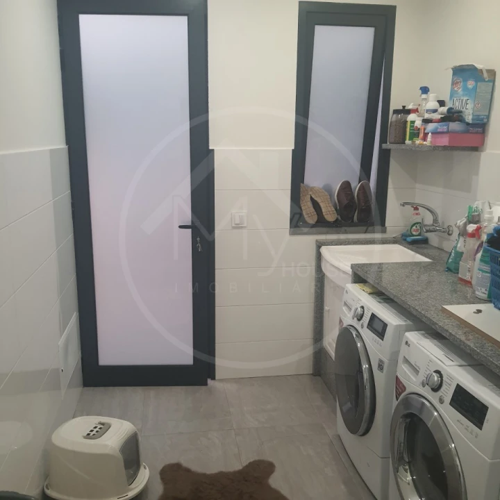 Moradia T4 para Venda em Estreito da Calheta Foto 20