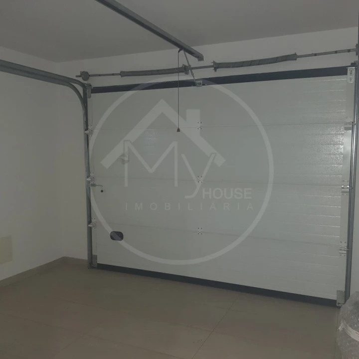 Moradia T4 para Venda em Estreito da Calheta Foto 22