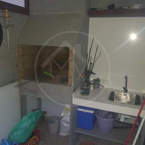 Moradia T4 para Venda em Estreito da Calheta Foto 24