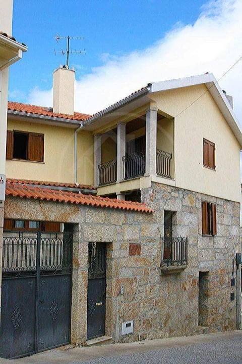 Moradia T4 para Venda em Valpaços e Sanfins