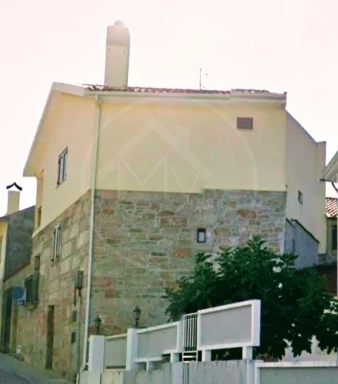 Moradia T4 para Venda em Valpaços e Sanfins