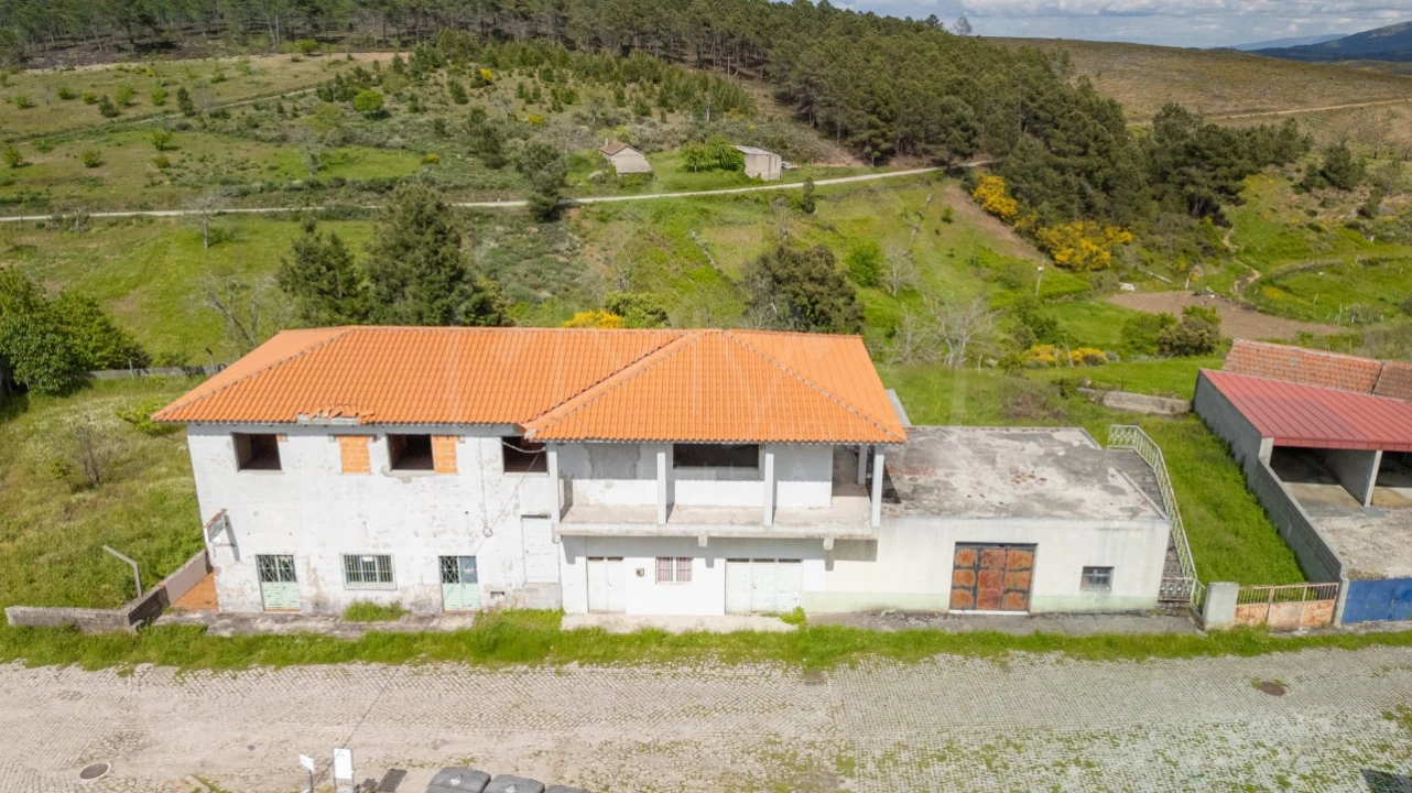 Moradia para Venda em Tresminas Foto 3