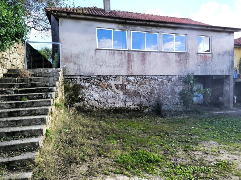 Moradia T3 para Venda em Agualonga Foto 29