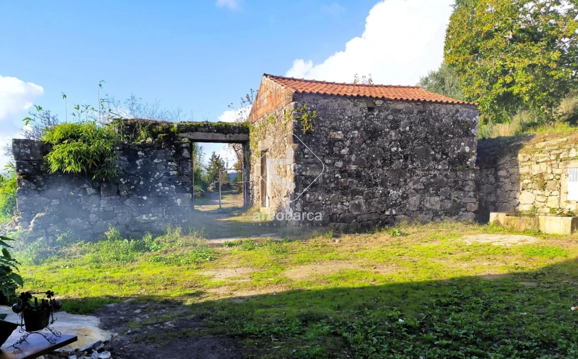 Moradia T3 para Venda em Agualonga Foto 6