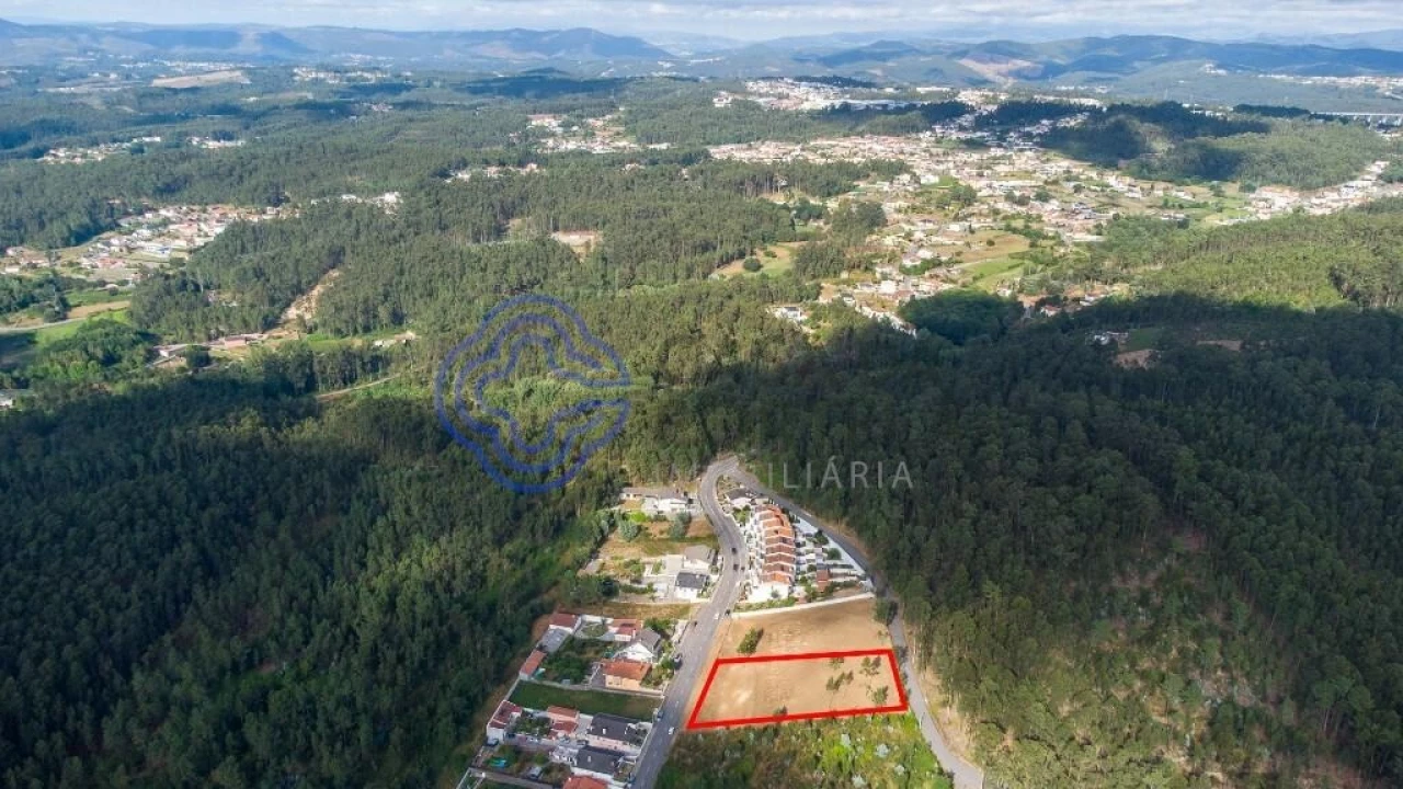 Terreno para Venda em Canedo, Vale e Vila Maior Foto 9