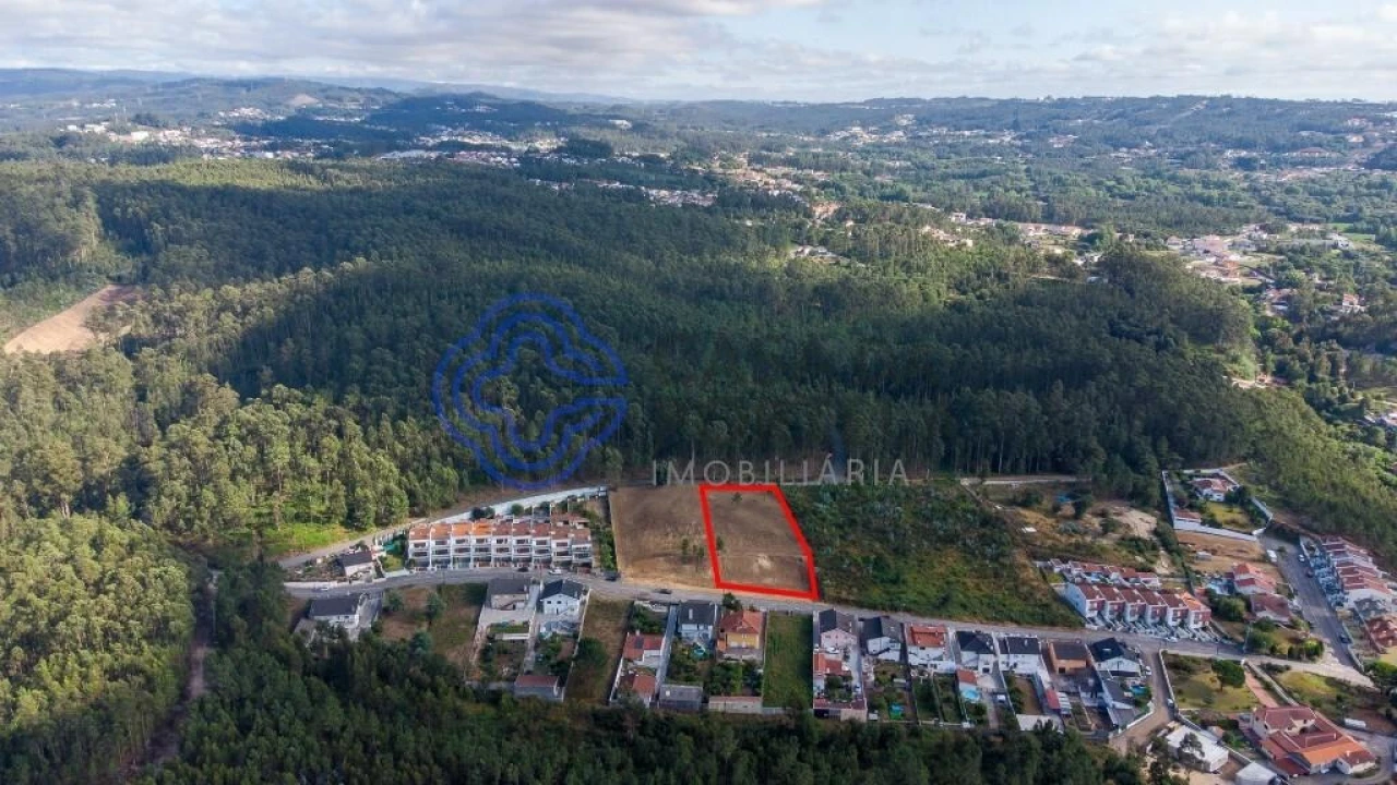 Terreno para Venda em Canedo, Vale e Vila Maior Foto 4