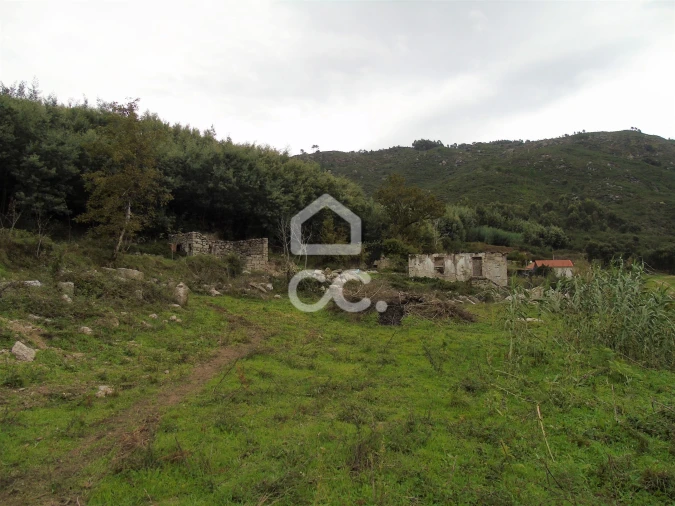 Quinta para Venda em Vale de Bouro Foto 1