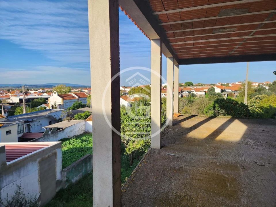 Moradia T3 para Venda em Alpiarça Foto 2