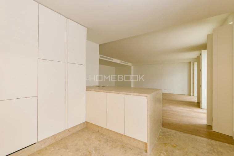 Apartamento T3 para Venda em Santo António Foto 5