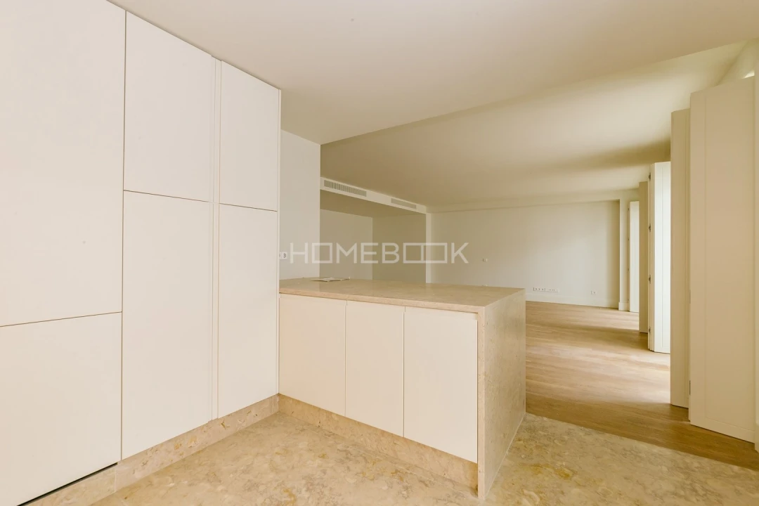 Apartamento T3 para Venda em Santo António Foto 5