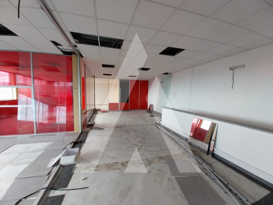 Armazém para Venda em Oliveira de Frades, Souto de Lafões e Sejães Foto 8