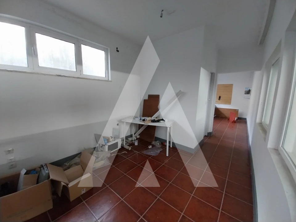 Armazém para Venda em Oliveira de Frades, Souto de Lafões e Sejães Foto 28