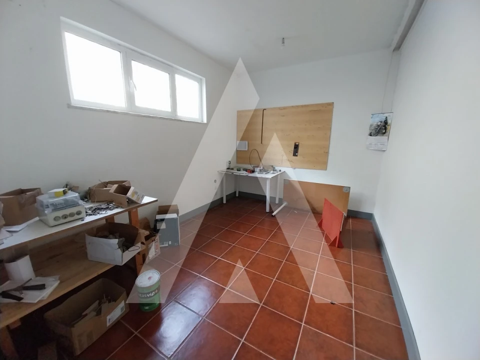 Armazém para Venda em Oliveira de Frades, Souto de Lafões e Sejães Foto 29