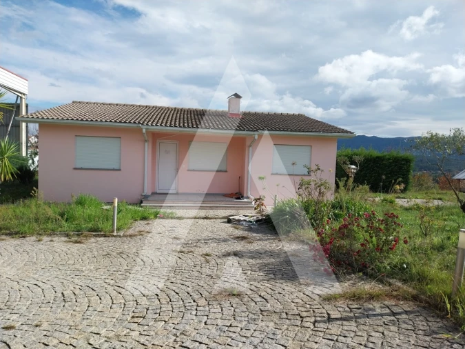 Armazém para Venda em Oliveira de Frades, Souto de Lafões e Sejães Foto 2