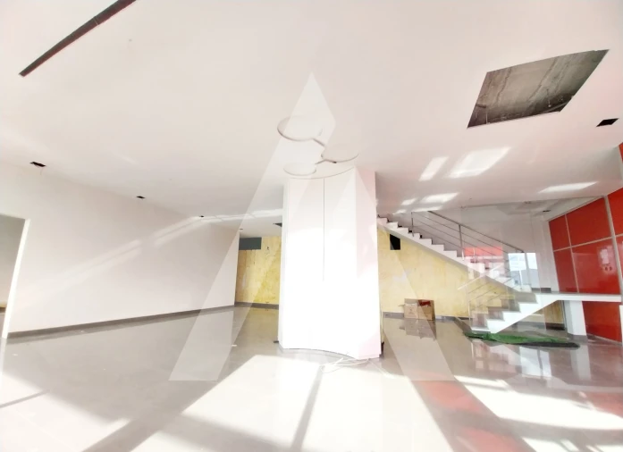 Armazém para Venda em Oliveira de Frades, Souto de Lafões e Sejães Foto 3