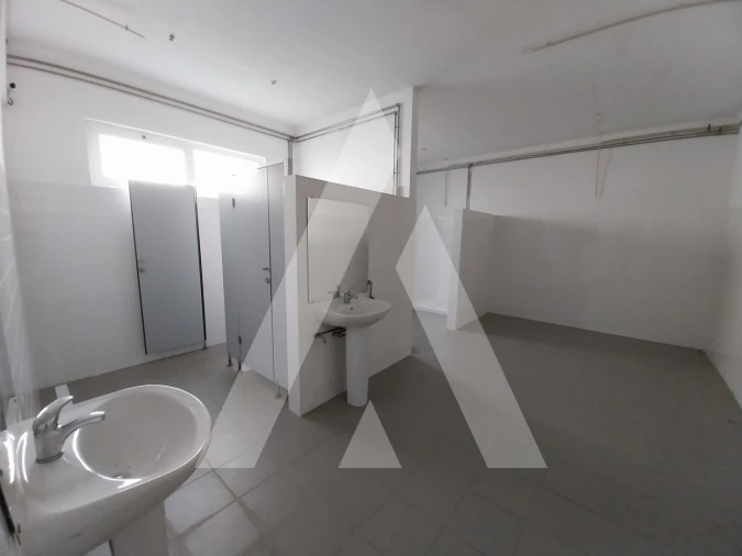 Armazém para Venda em Oliveira de Frades, Souto de Lafões e Sejães Foto 22