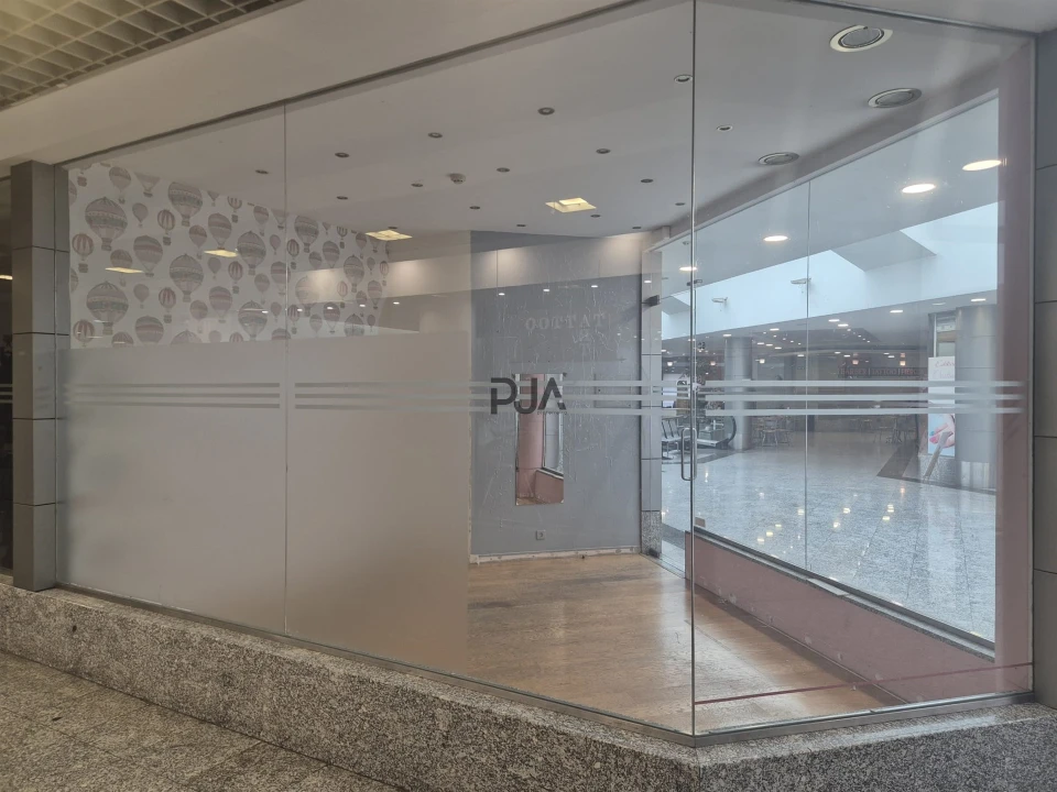 Loja para Arrendamento em Buarcos Foto 2