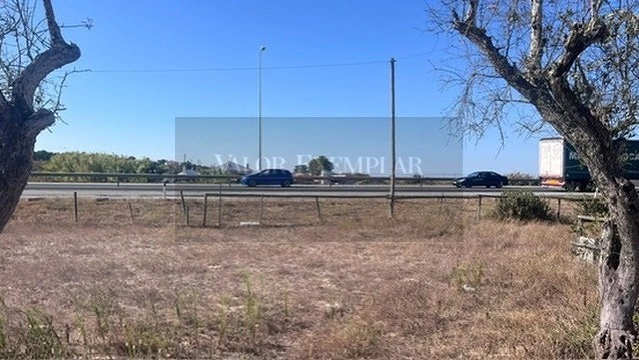 Moradia T4 para Venda em Alcochete Foto 6
