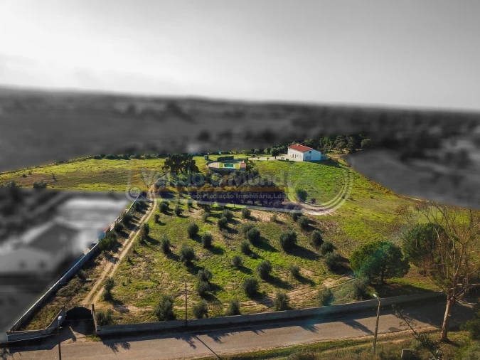 Quinta T3 para Venda em Cabeção Foto 2