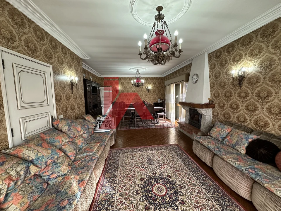 Moradia T6 para Venda em Oliveira, São Paio e São Sebastião Foto 6