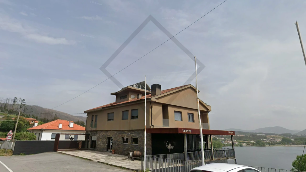 Negócio para Venda em Gondomar (São Cosme), Valbom e Jovim Foto 2