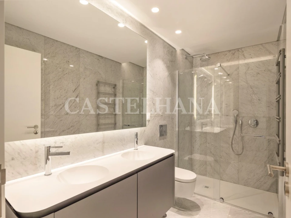 Apartamento T4 para Venda em Cascais e Estoril Foto 18