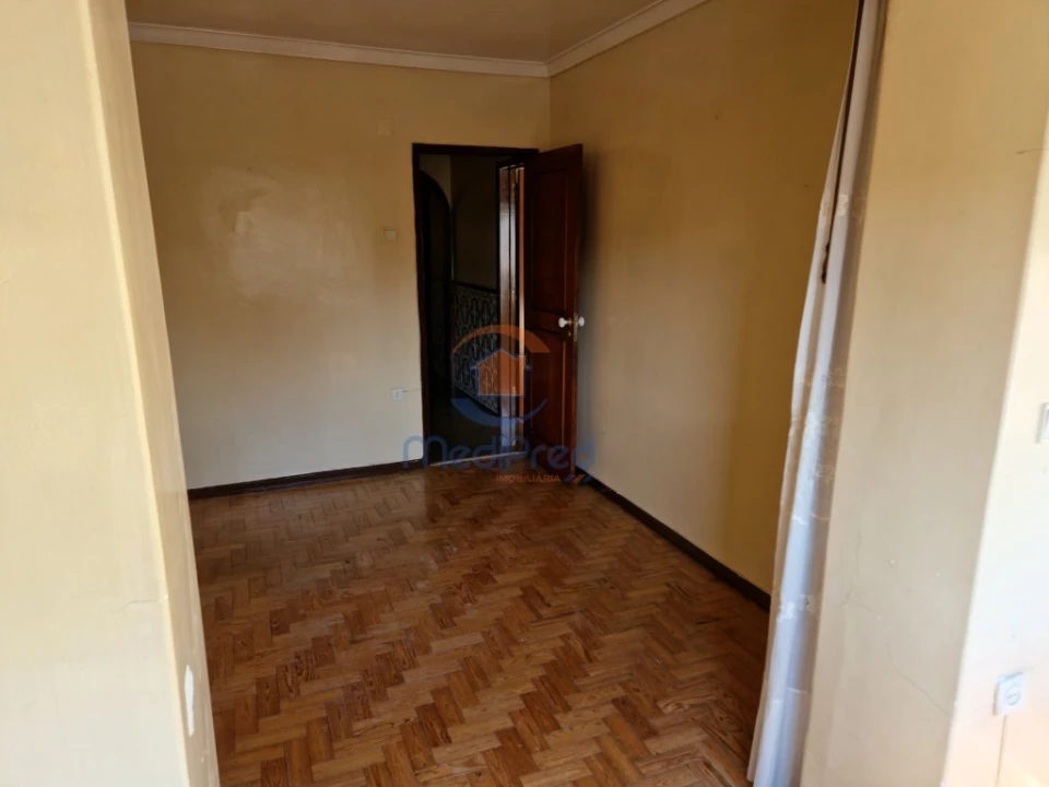 Apartamento T2 para Venda em Pontinha e Famões Foto 10