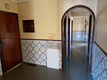 Apartamento T2 para Venda em Pontinha e Famões