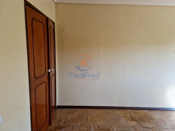 Apartamento T2 para Venda em Pontinha e Famões