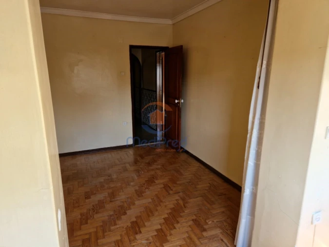 Apartamento T2 para Venda em Pontinha e Famões Foto 10