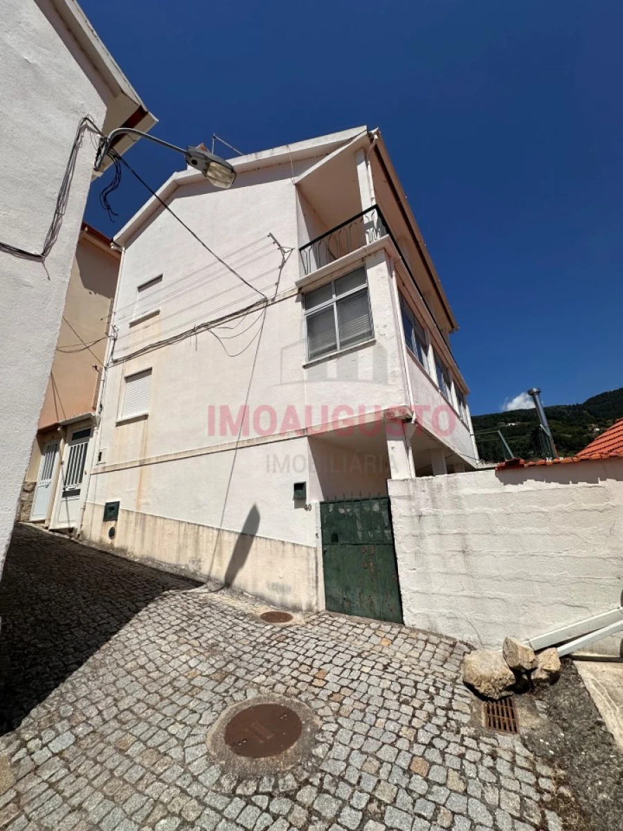 Moradia T4 para Venda em Manteigas (São Pedro) Foto 21