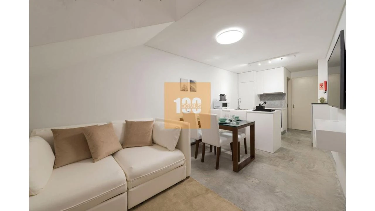 Apartamento T1 para Venda em Cedofeita, Santo Ildefonso, Sé, Miragaia, São Nicolau e Vitória Foto 5