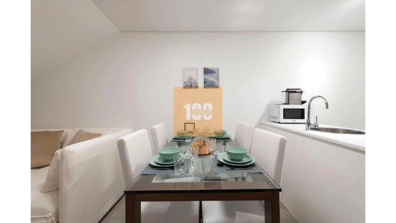 Apartamento T1 para Venda em Cedofeita, Santo Ildefonso, Sé, Miragaia, São Nicolau e Vitória Foto 8