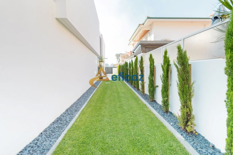 Moradia T4 para Venda em Vila Nova da Telha Foto 28