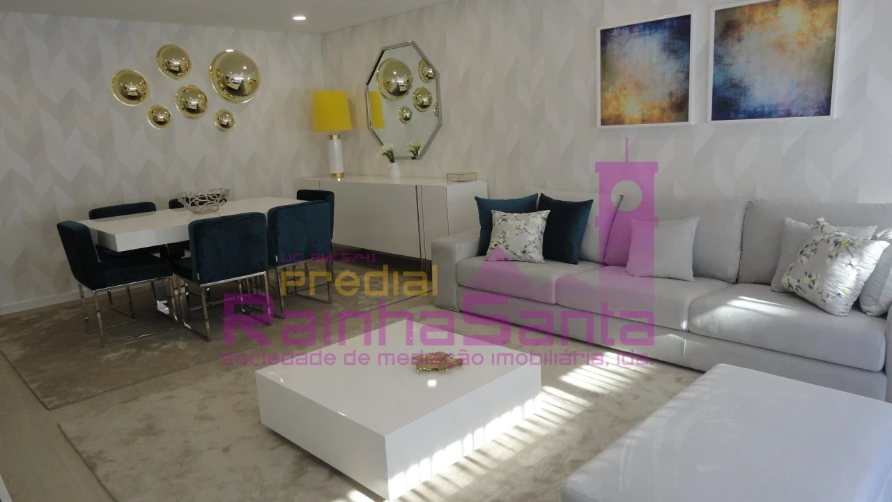 Apartamento T4 para Venda em Buarcos Foto 2