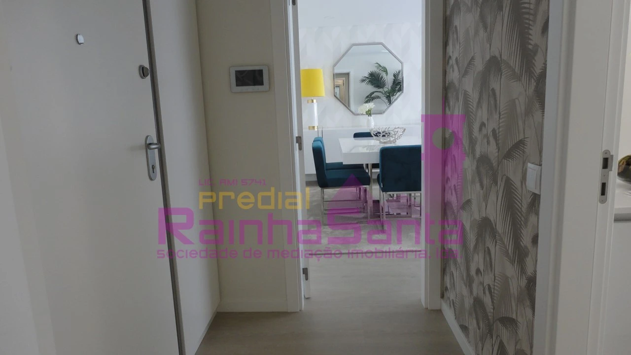 Apartamento T4 para Venda em Buarcos Foto 8