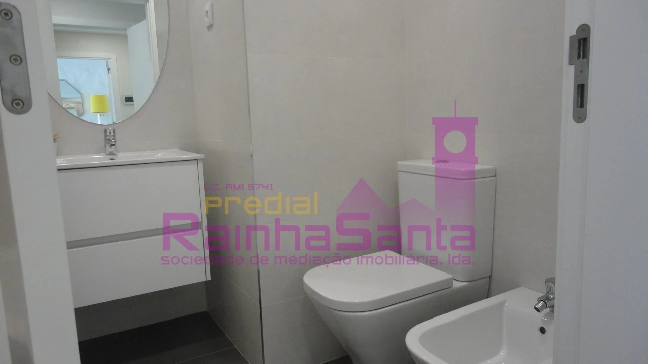 Apartamento T4 para Venda em Buarcos Foto 11