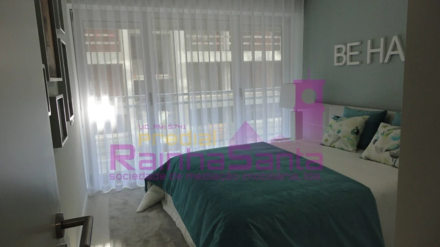 Apartamento T4 para Venda em Buarcos Foto 14