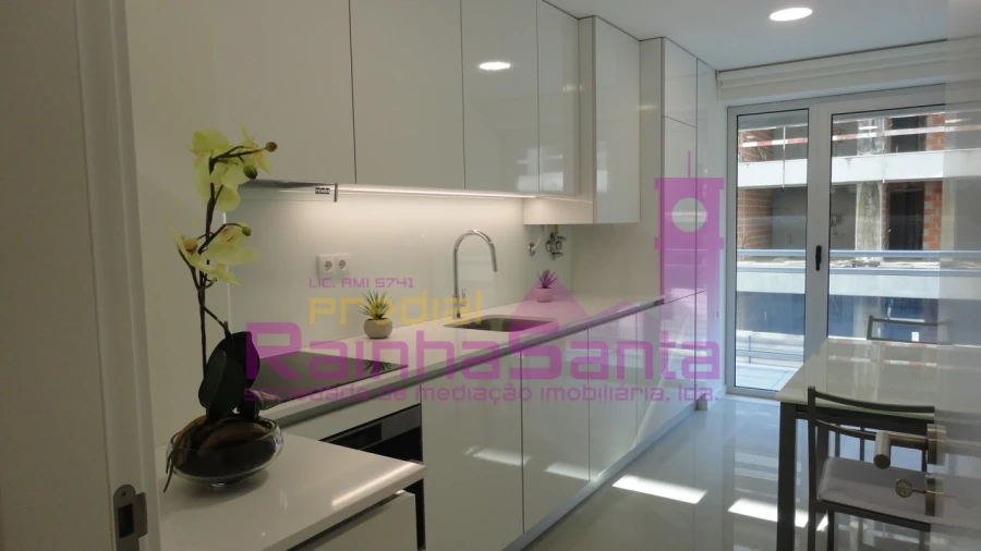 Apartamento T4 para Venda em Buarcos Foto 19