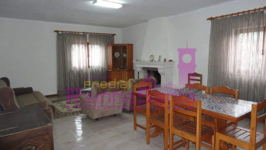 Moradia T3 para Venda em Almalagues Foto 3