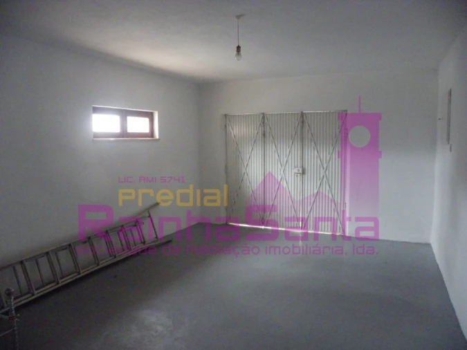 Moradia T3 para Venda em Almalagues Foto 13