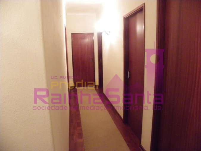 Moradia T3 para Venda em Almalagues Foto 5