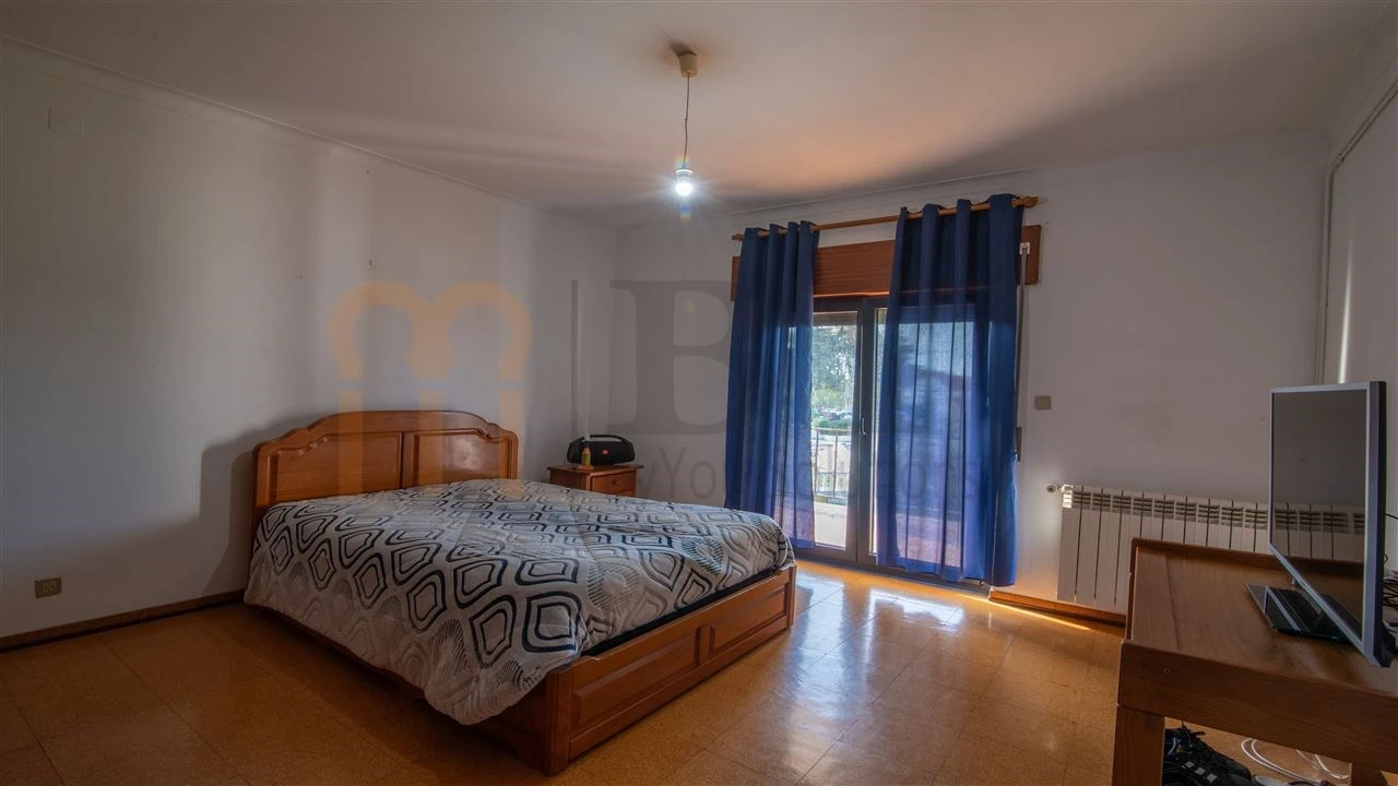 Quinta T4 para Venda em Vila Nova da Baronia Foto 13